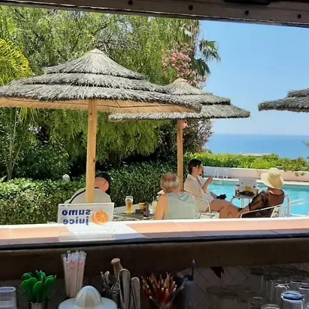 Almar 3* Αλμπουφέιρα