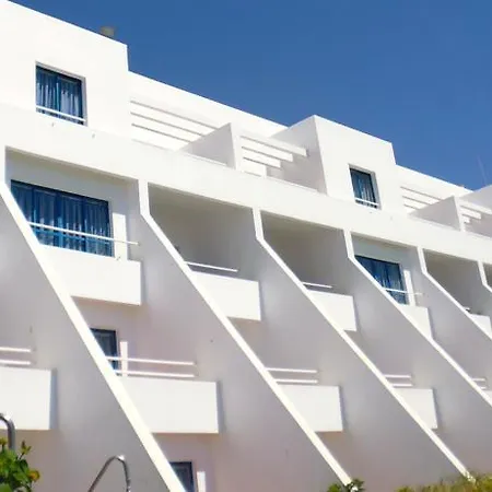 Ξενοδοχείο με διαμερίσματα Almar 3*