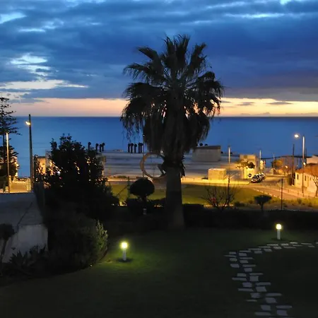 Hotel apartamentowy Almar 3*