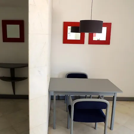 Hotel apartamentowy Almar 3*