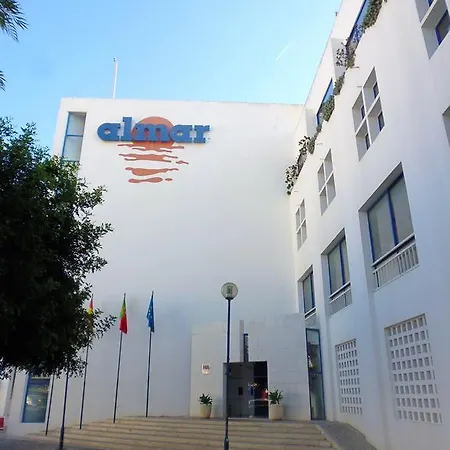 奥尔马尔公寓酒店 3*