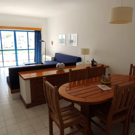 Almar מלון דירות