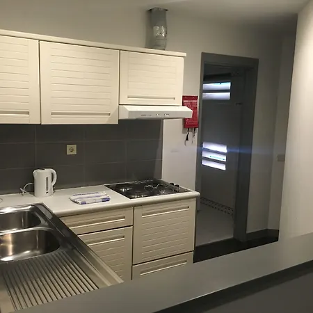 Almar Lägenhetshotell