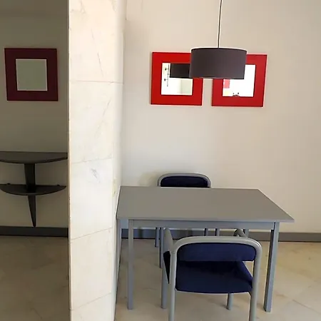 Hotel apartamentowy Almar 3*