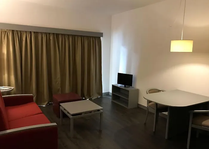 奥尔马尔公寓酒店 3* 阿尔布费拉