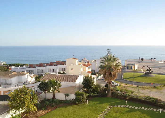 奥尔马尔公寓酒店 3*