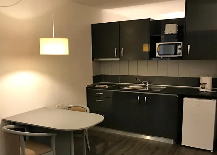 Almar 아파트호텔