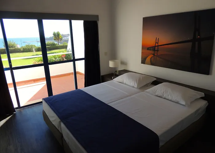 Almar Apartahotel 3*